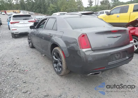 2023 Chrysler 300 300S z USA, uszkodzony, nr VIN 2C3CCABG6PH585200